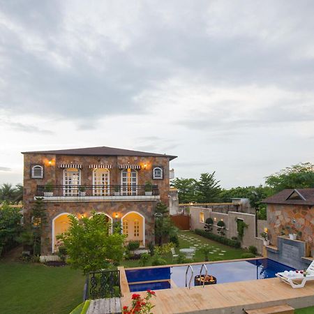 Elivaas 3 Bhk With Pvt Pool & Lush Garden - Oakwood Villa Jaipur Bagian luar foto