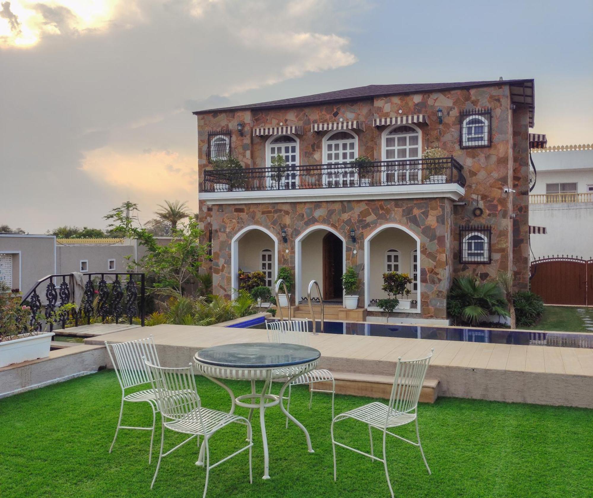 Elivaas 3 Bhk With Pvt Pool & Lush Garden - Oakwood Villa Jaipur Bagian luar foto